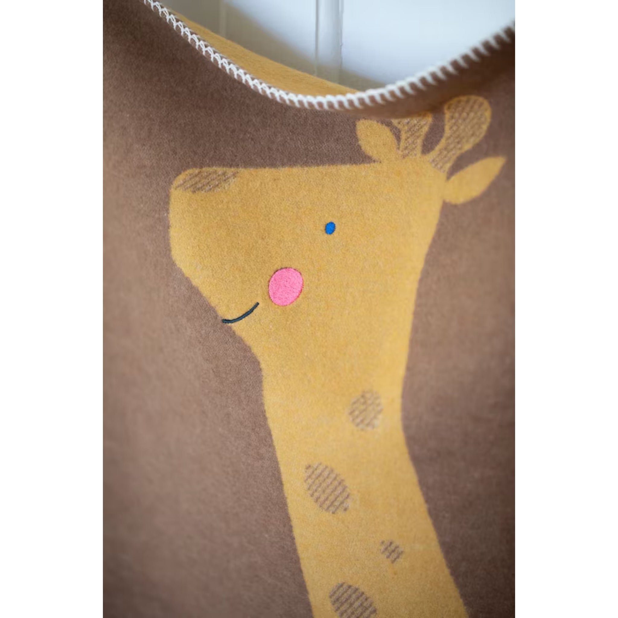 Babydecke Lili "Giraffe", Kuscheldecke mit Stickerei, Braun