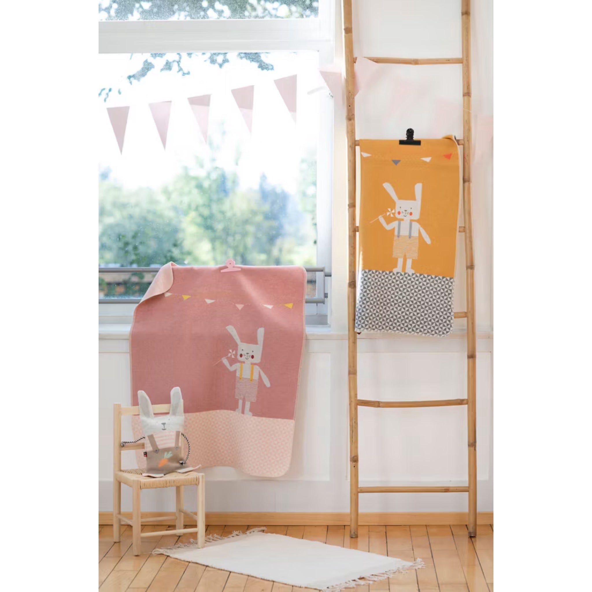 Babydecke Juwel "Hase" mit Stickerei, Kuscheldecke, Rosa