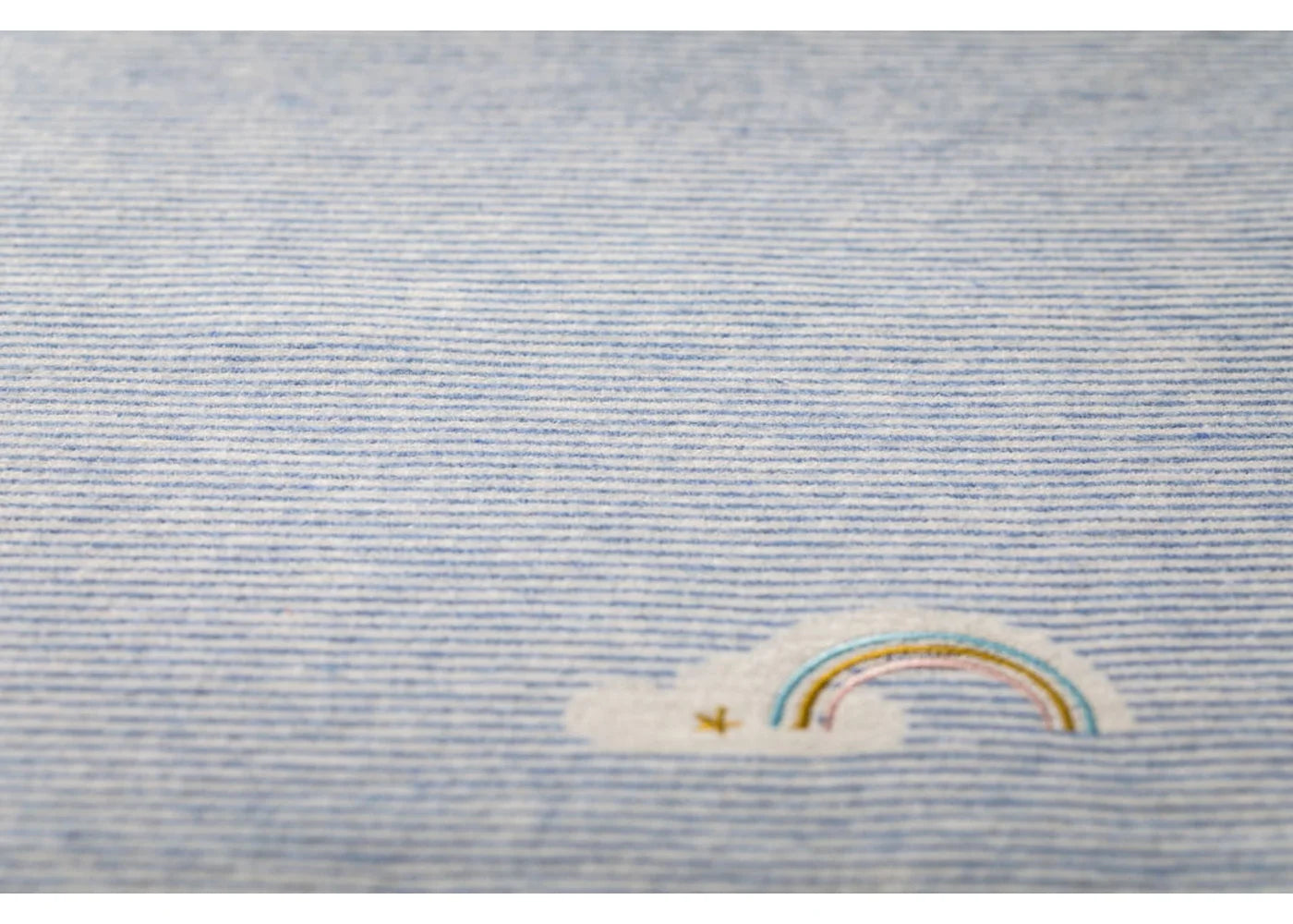 Babydecke Juwel "Regenbogen", Kuscheldecke mit Stickerei