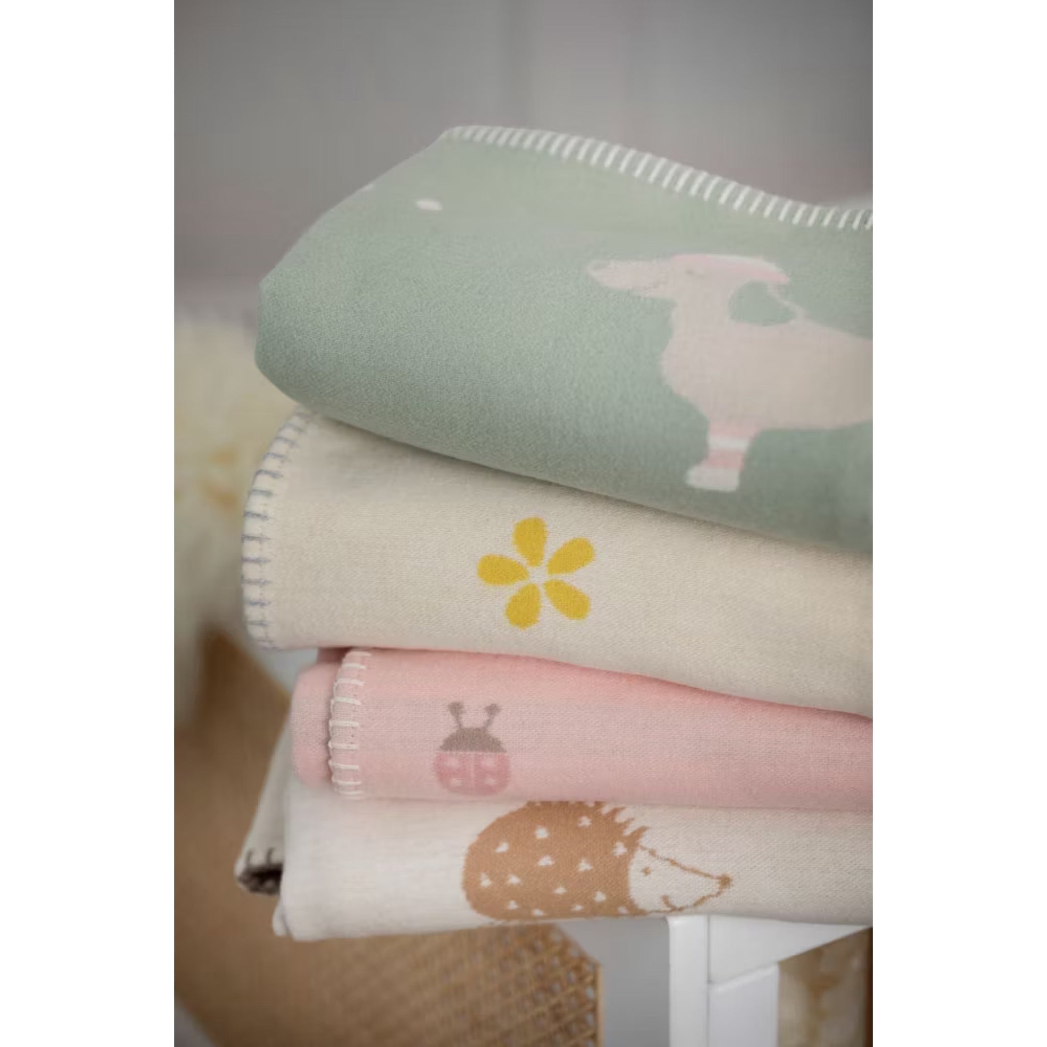 Baby- und Kinderdecke Lena "Käfer" Baumwolldecke, Kuscheldecke, Rosa