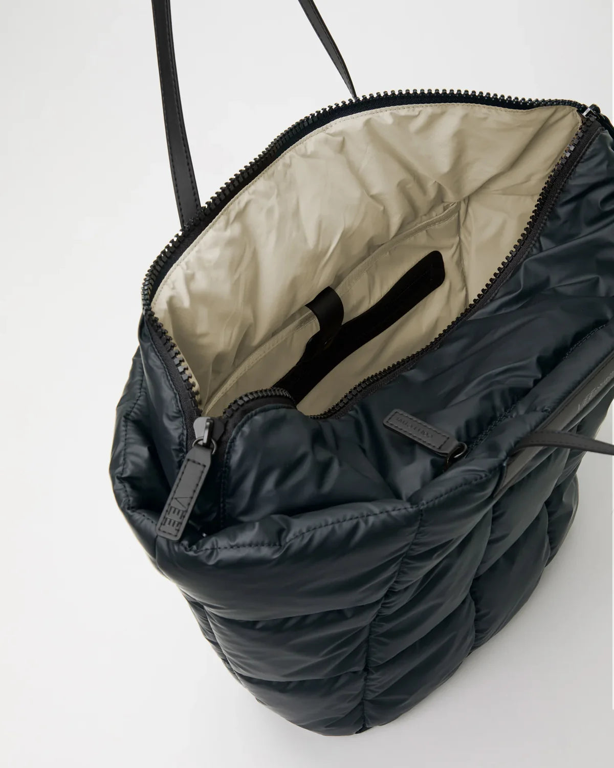 VEE Collective – Porter Basque Shopper, Umhängetasche