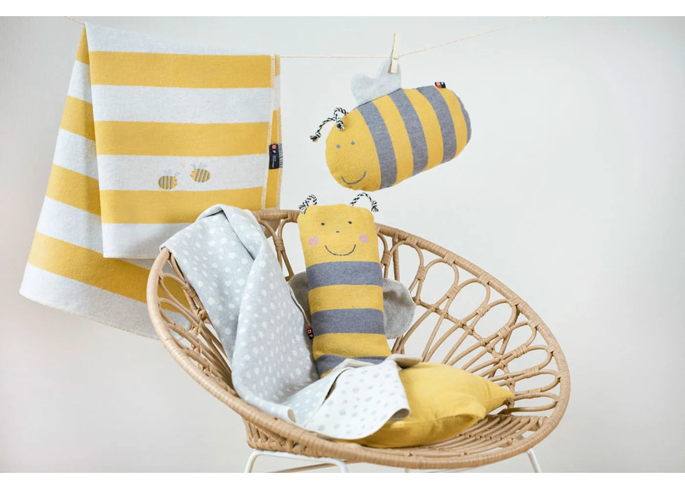 Juwel Kinder-Kissen "Biene", Kuschelkissen